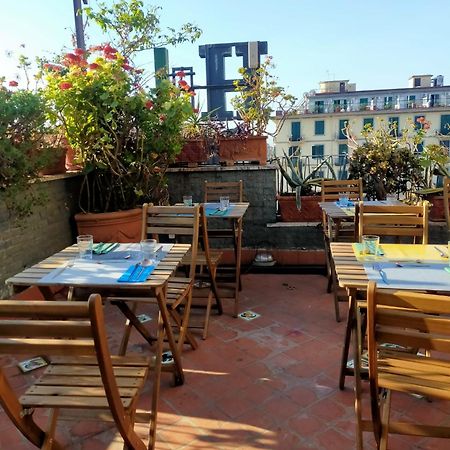 Up Hotel Naples Luaran gambar